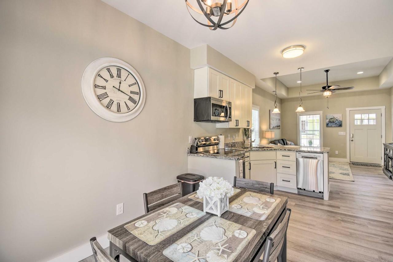 Ocean Isle Beach Home With Shared Lanai And Grill Buitenkant foto