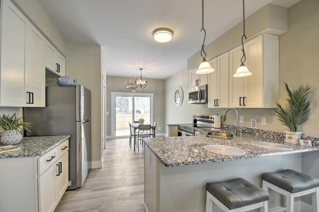 Ocean Isle Beach Home With Shared Lanai And Grill Buitenkant foto